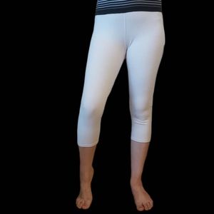 ALO Yoga whisper Capri legging